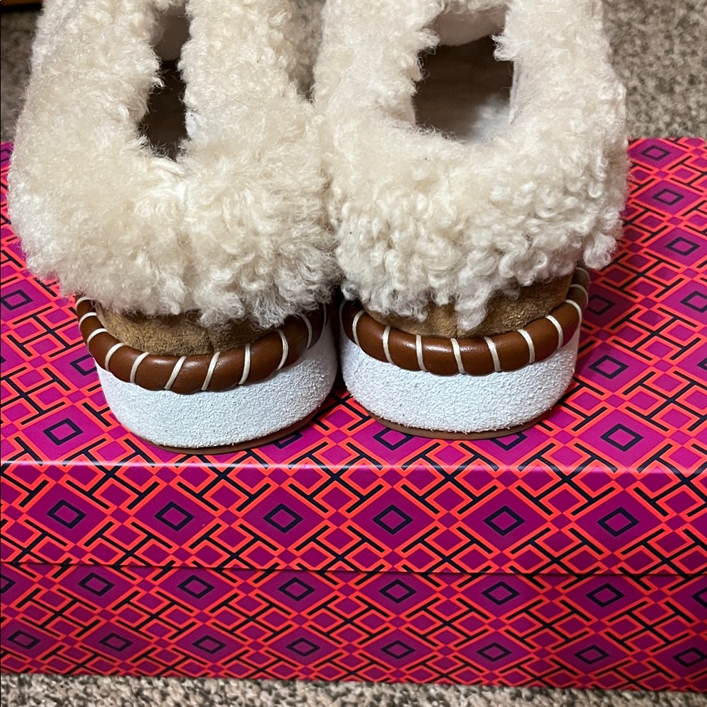Tory Burch Shearling Suede Slippers/ loafers - Picture 7 of 9
